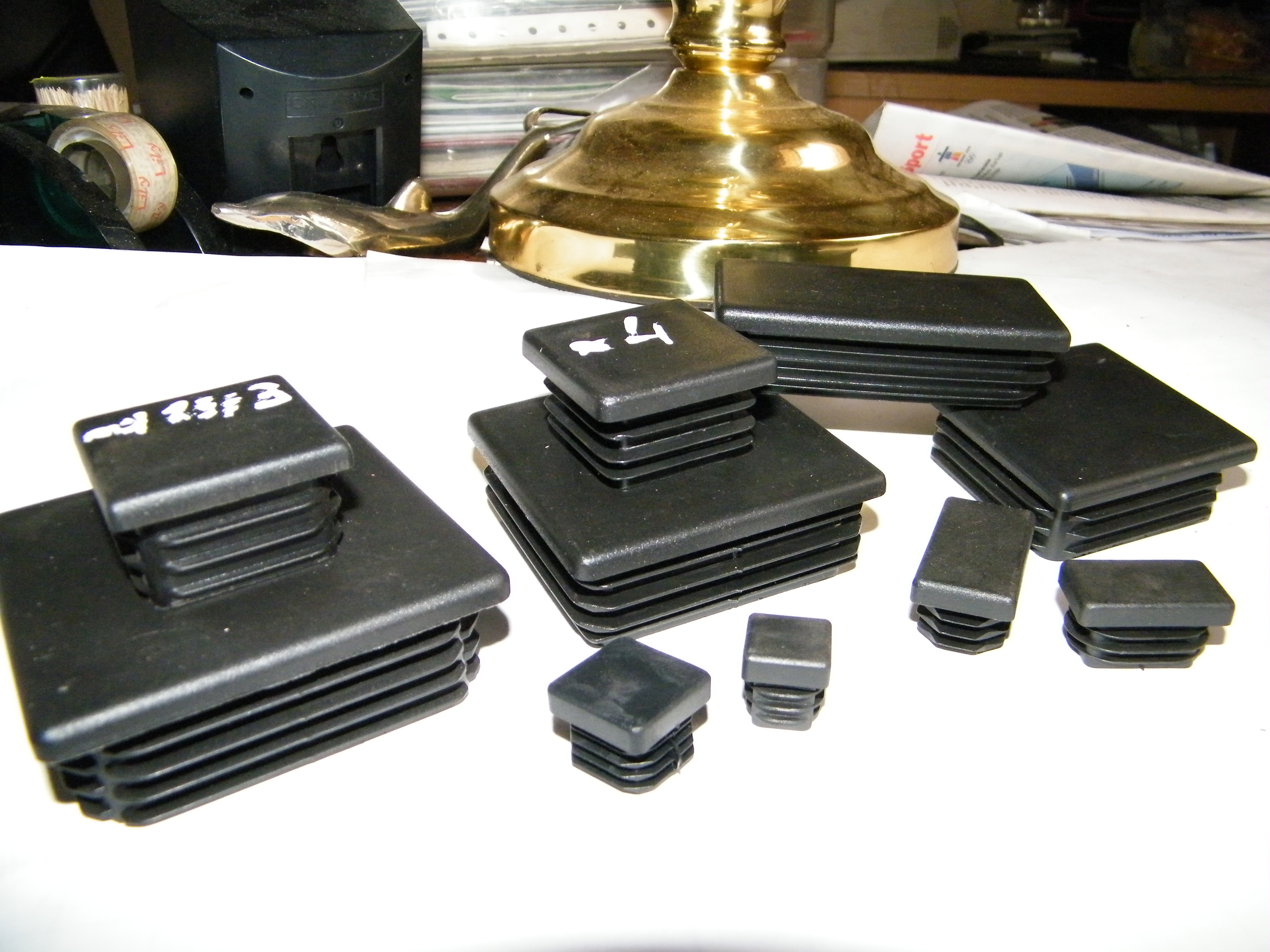 Kwadratowe ochraniacze profili